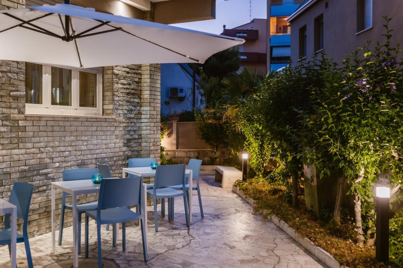 Hotel Villa Del Mare Senigallia Exterior foto